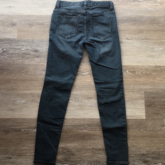 Free People skinny jeans - Picture 2 of 5